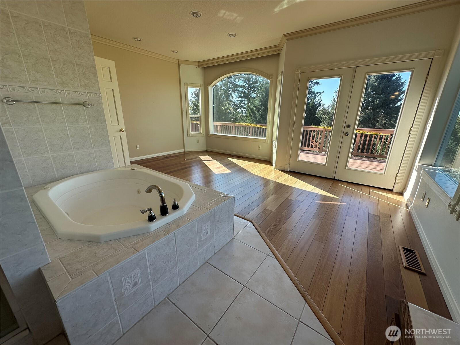 444 Sommerset Road Property Photo 7