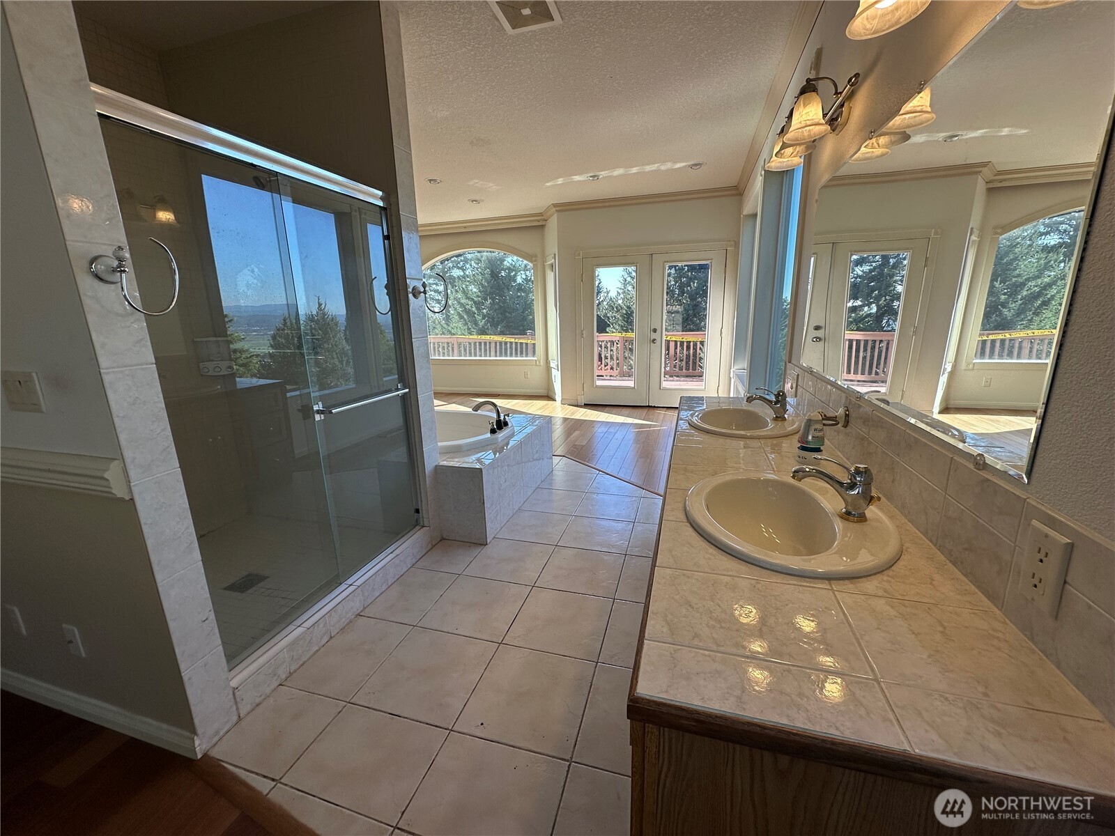 444 Sommerset Road Property Photo 9