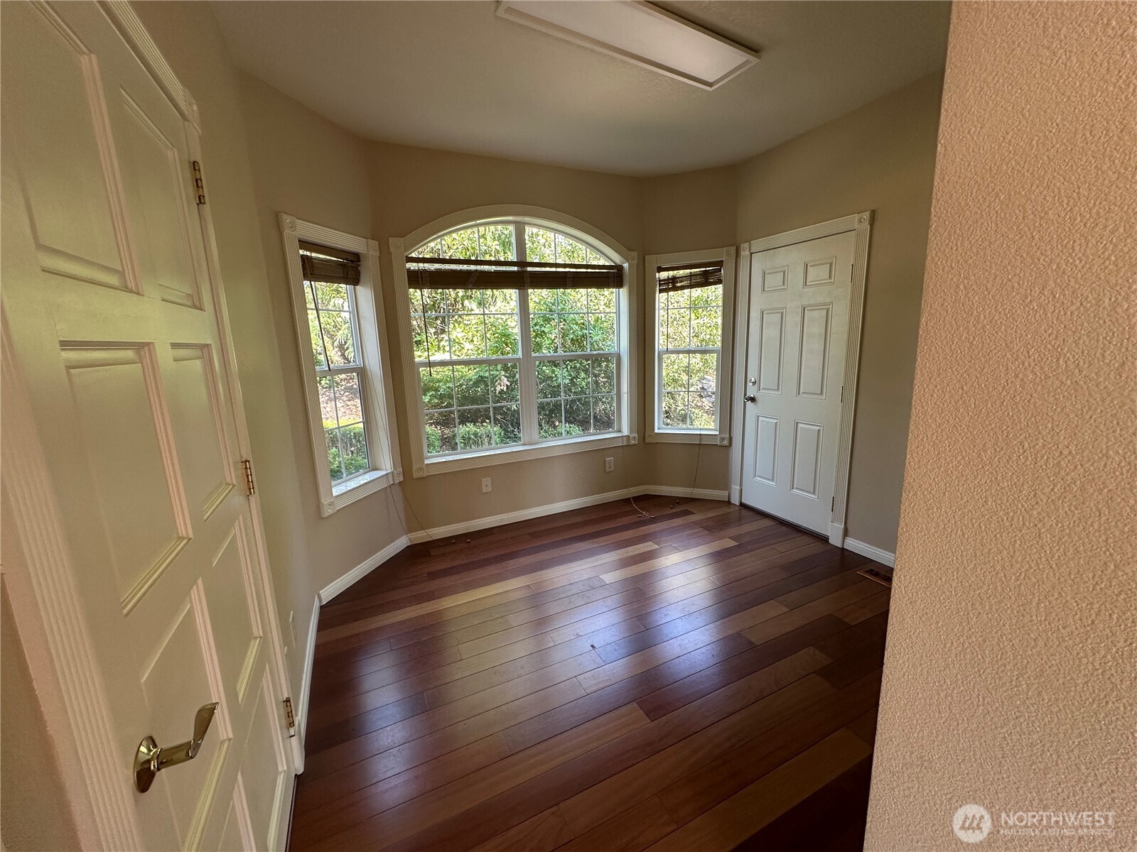 444 Sommerset Road Property Photo 10
