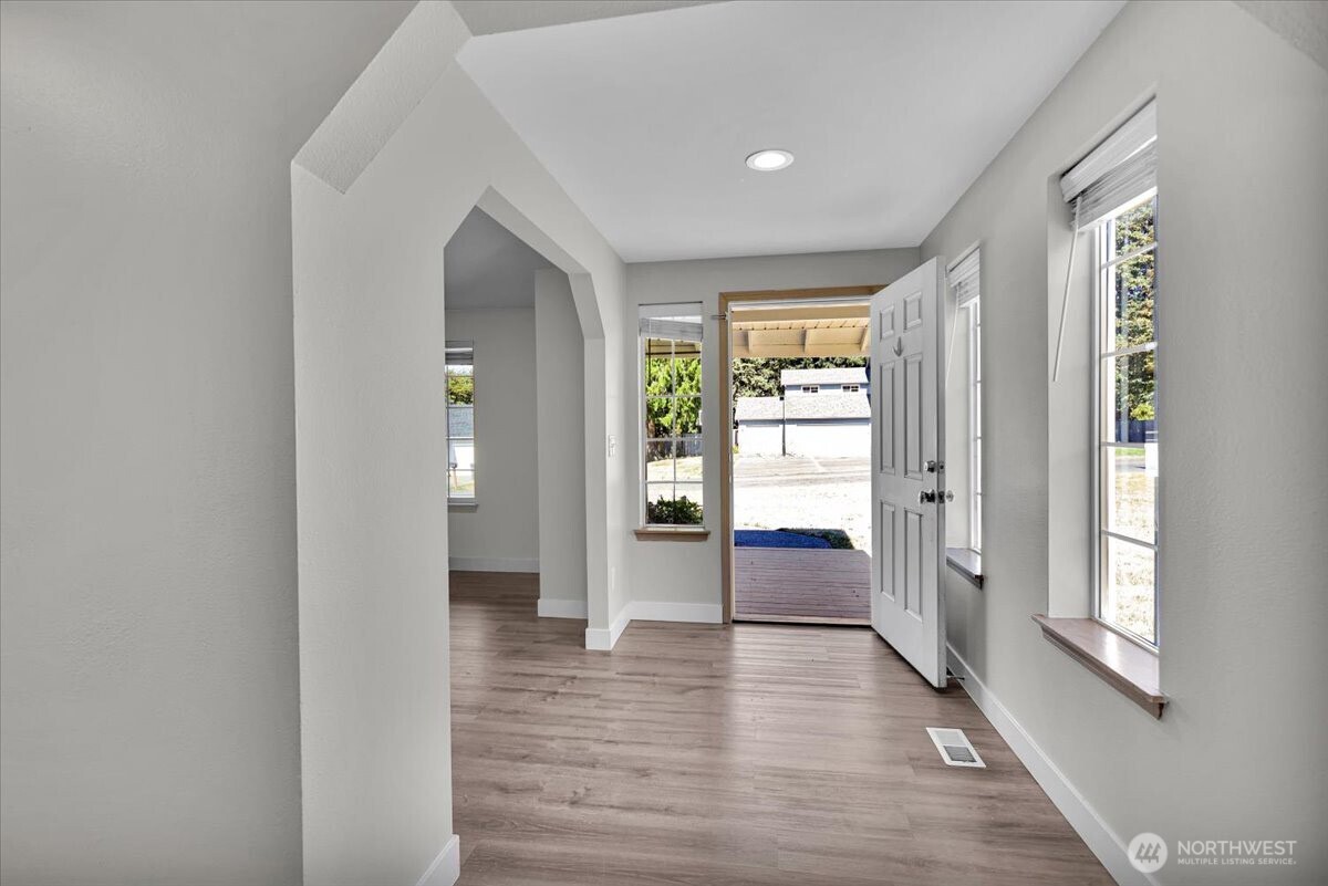 814 291st Street Property Photo 4
