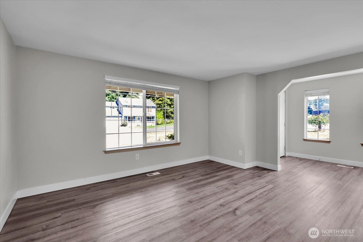 814 291st Street Property Photo 5