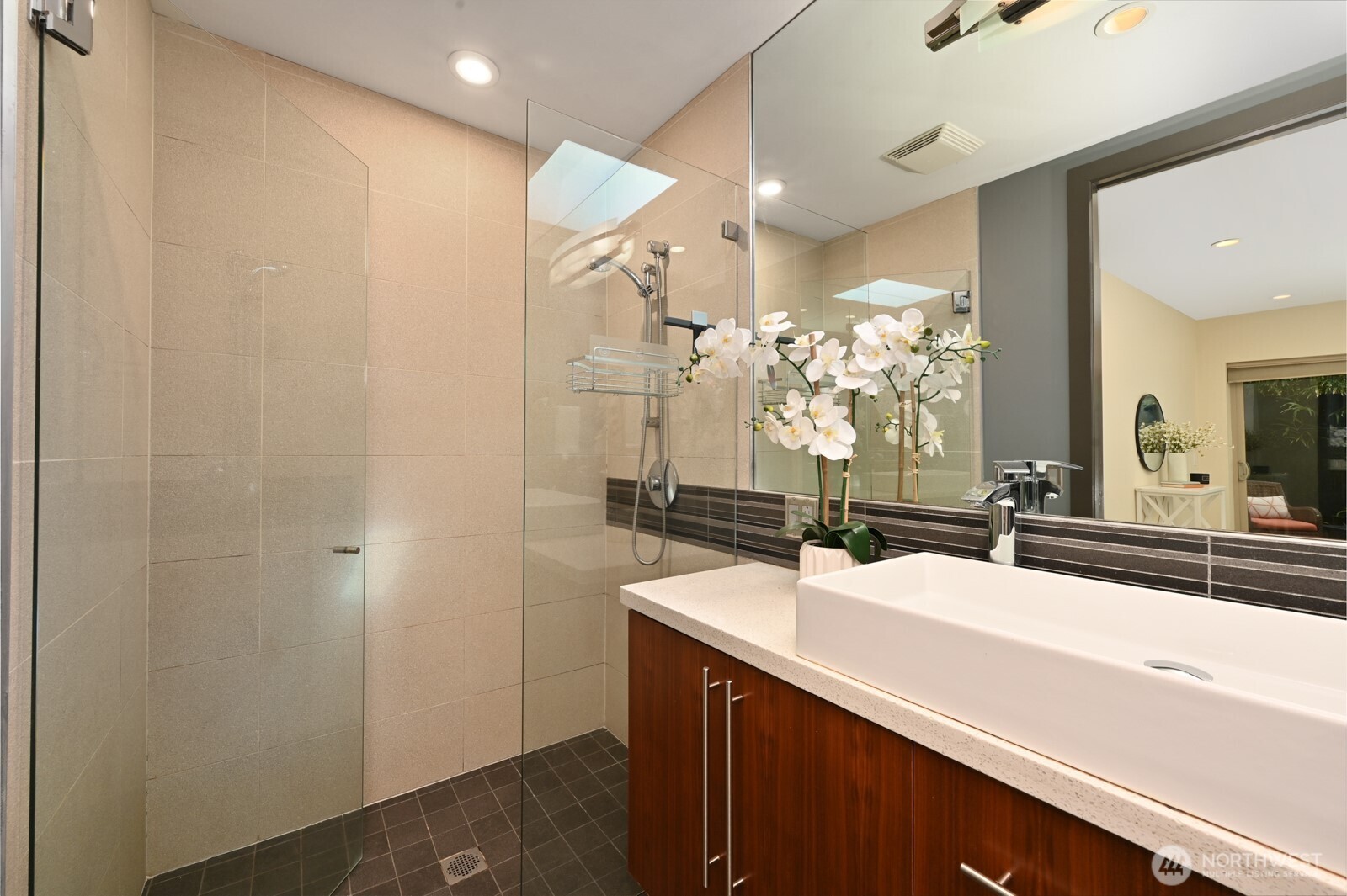 8218 2nd Avenue #b Property Photo 19