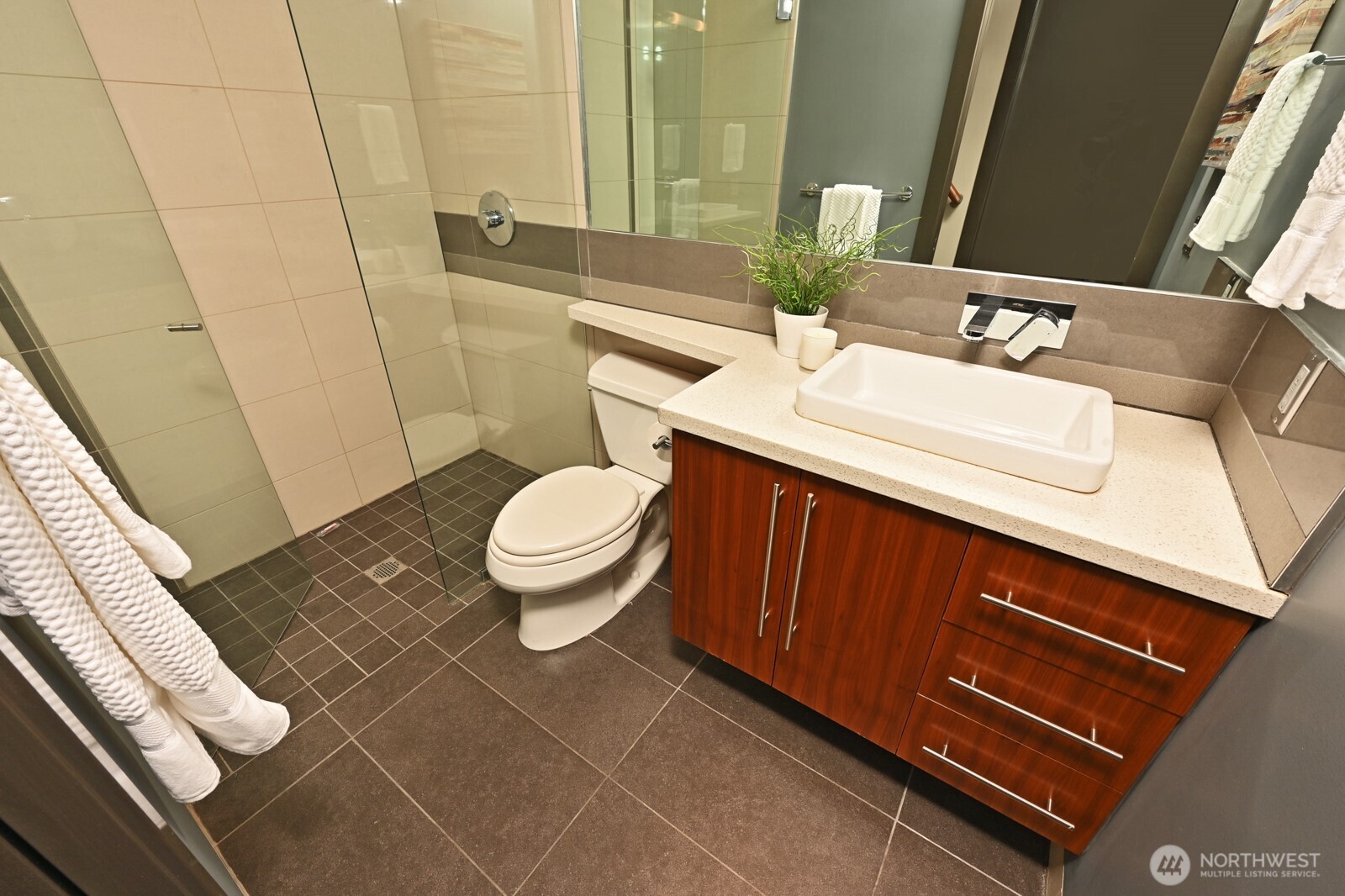 8218 2nd Avenue #b Property Photo 24