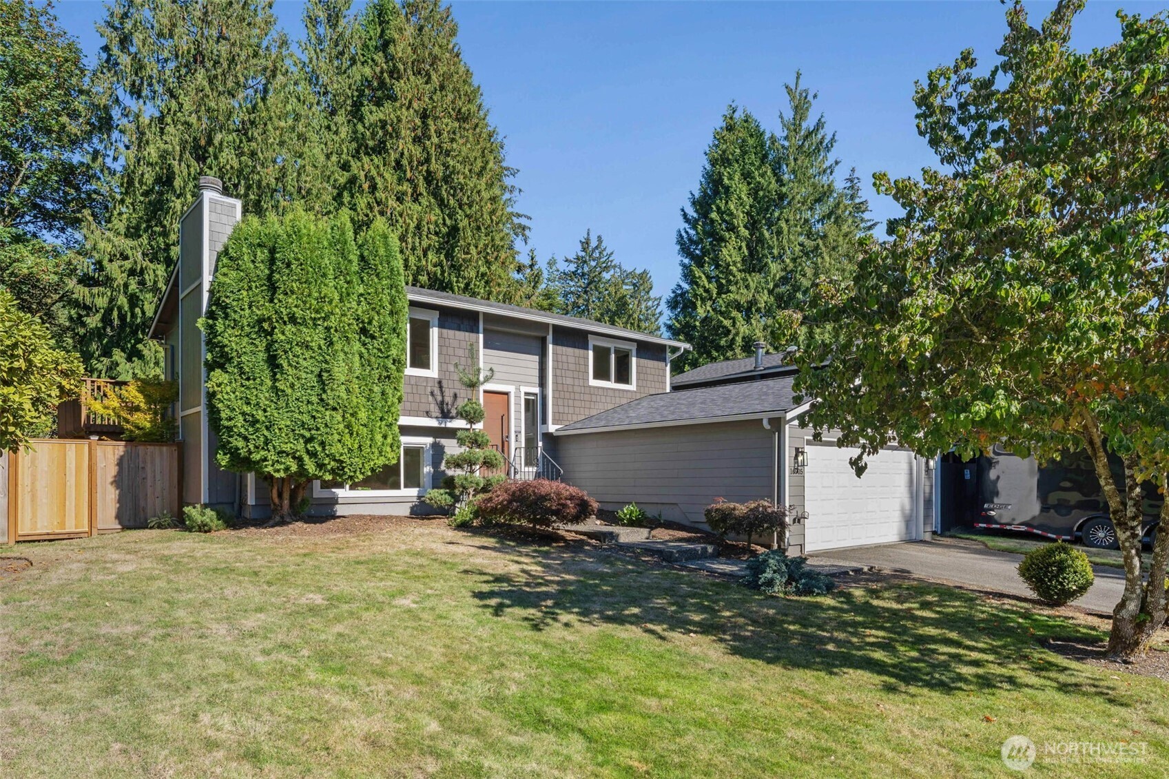 16905 21st Avenue Property Photo 2