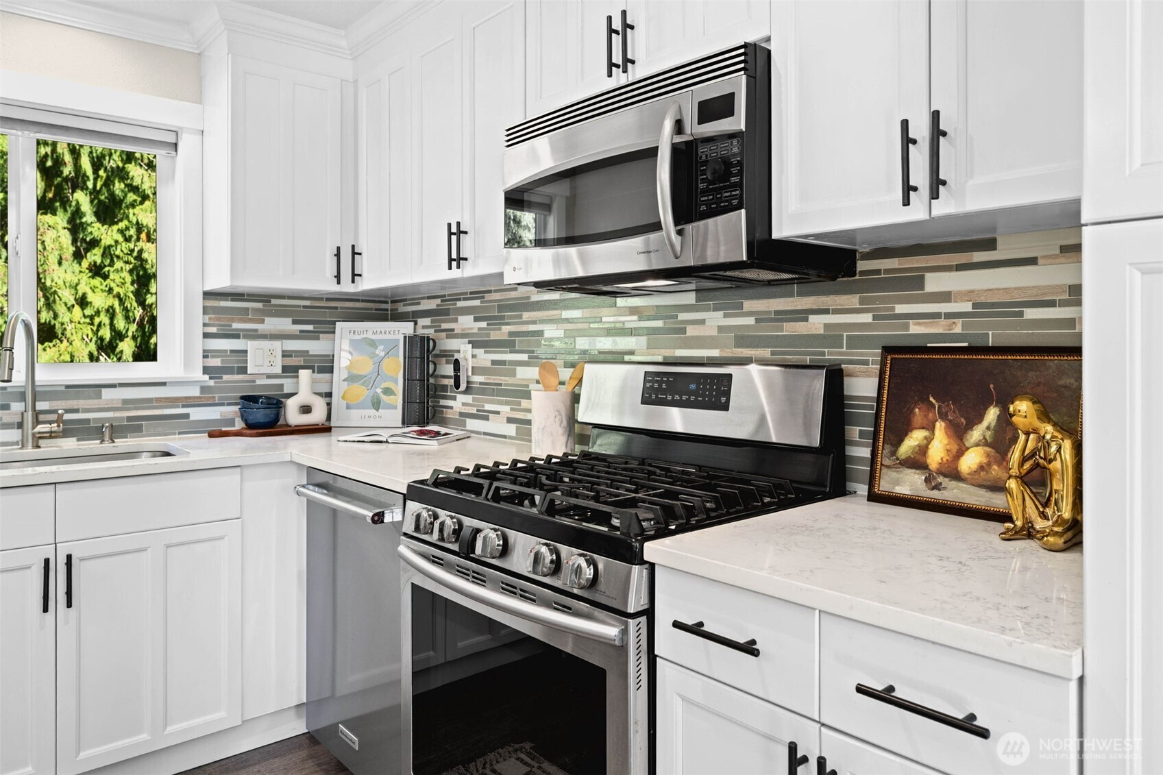 16905 21st Avenue Property Photo 12