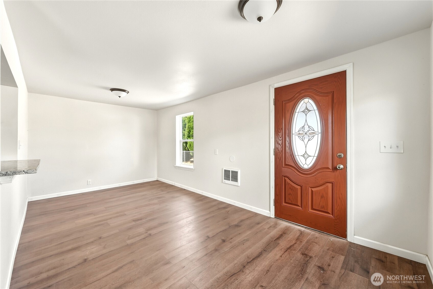 817 Perkins Street Property Photo 5