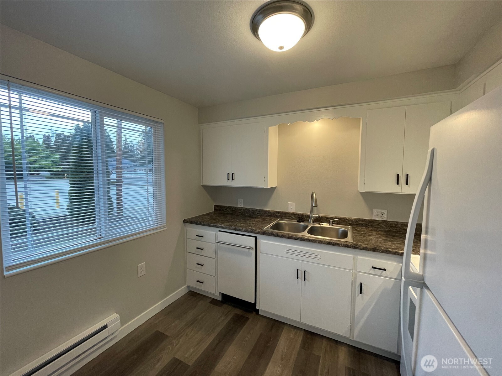 8806 3rd Avenue Property Photo 9