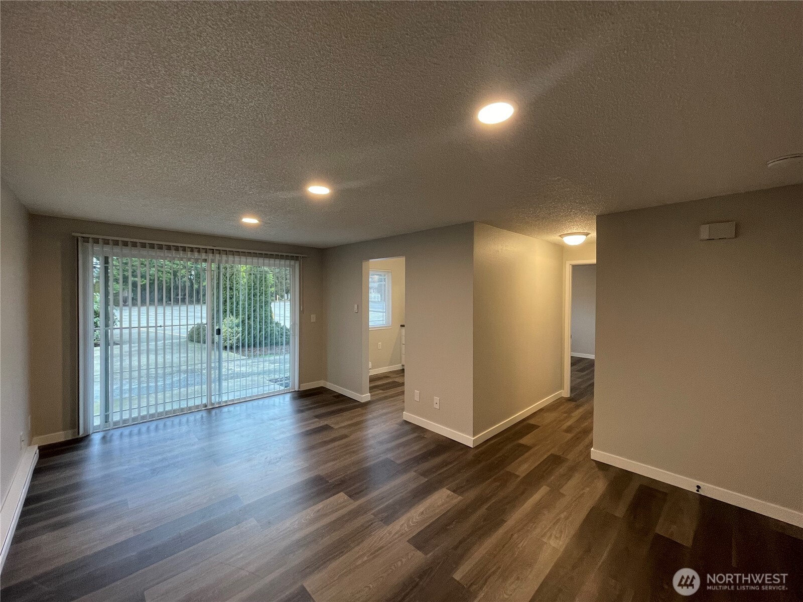 8806 3rd Avenue Property Photo 10