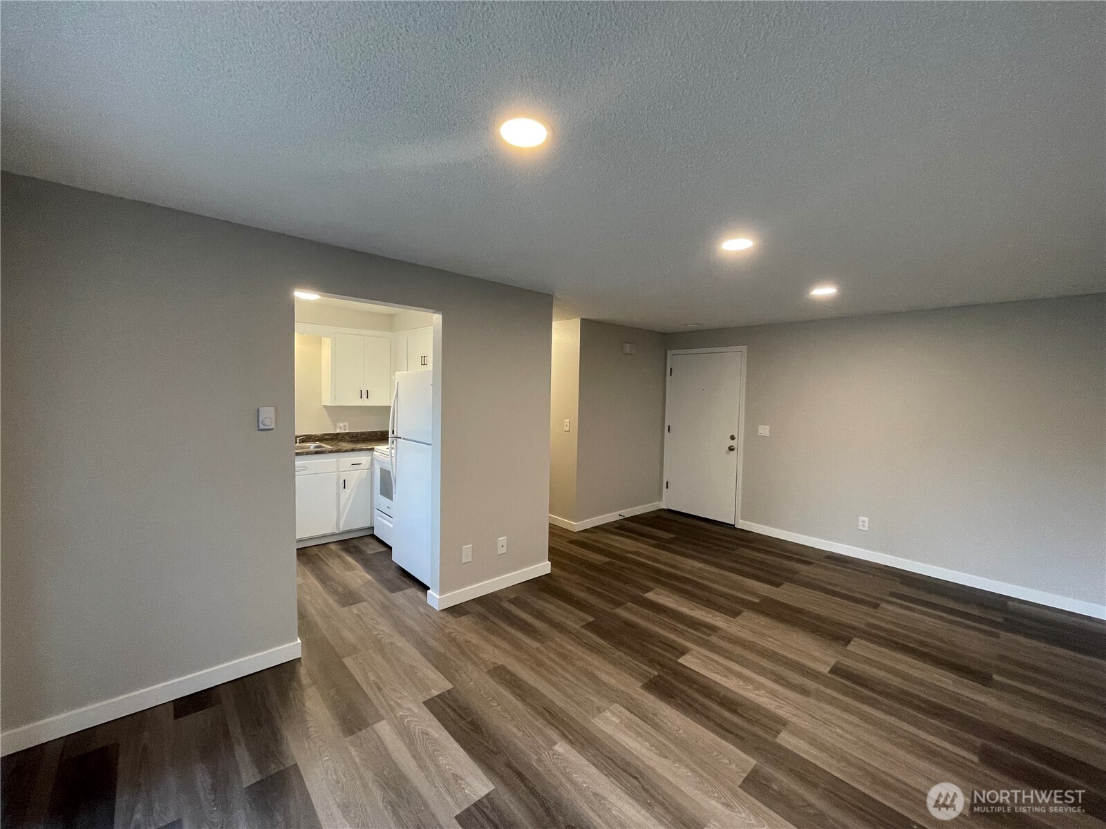 8806 3rd Avenue Property Photo 11