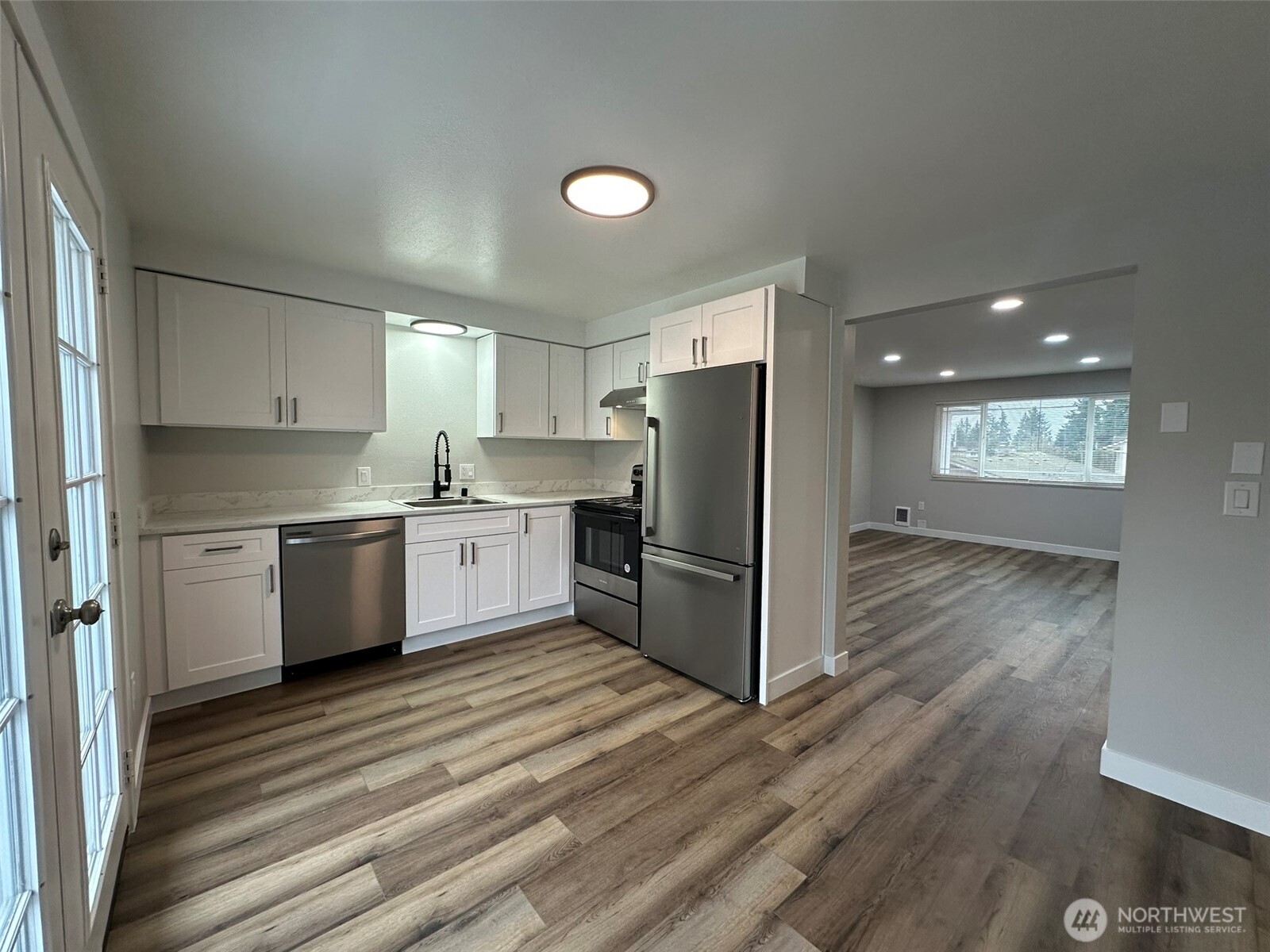8806 3rd Avenue Property Photo 23