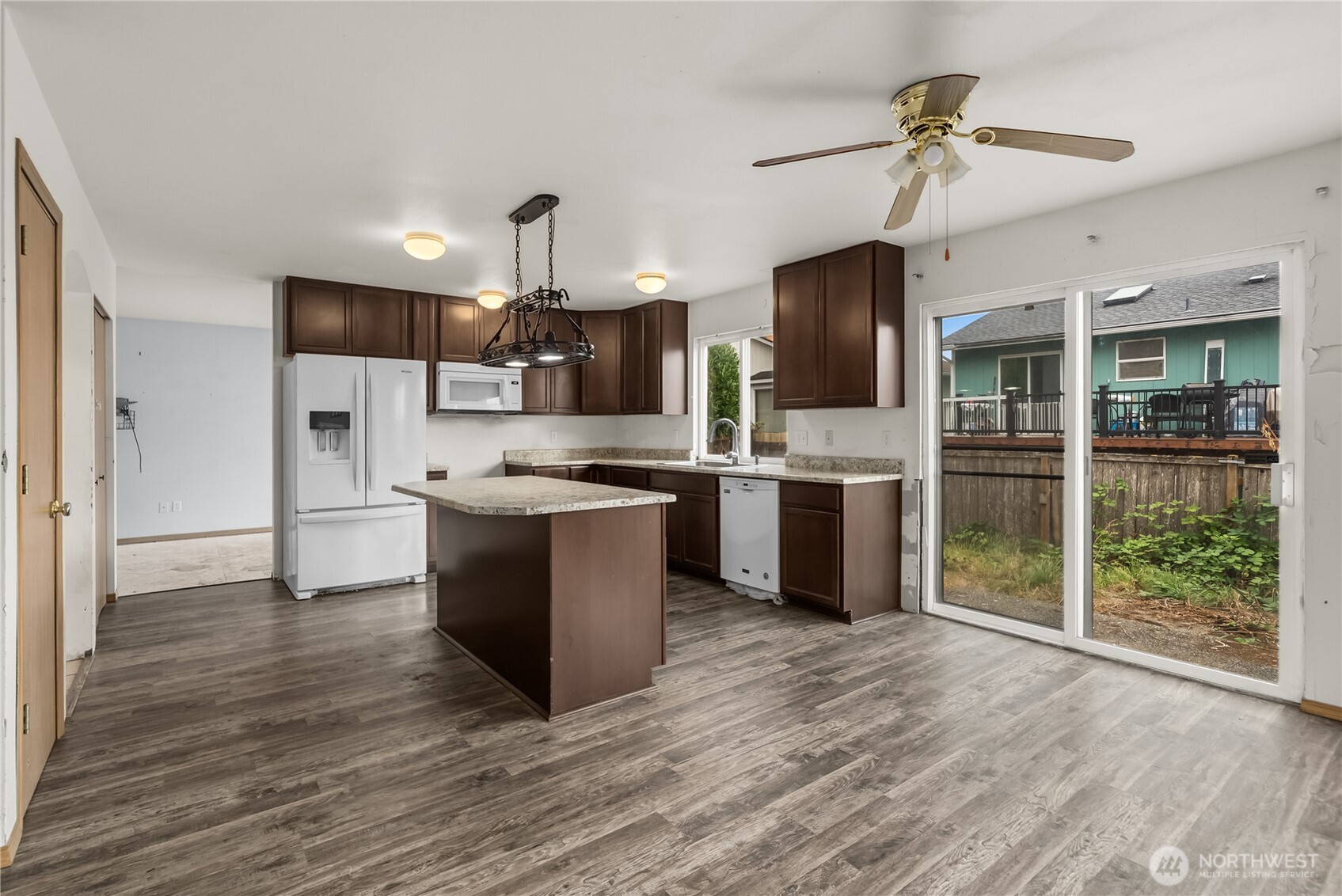 1412 200th Street Ct Property Photo 6