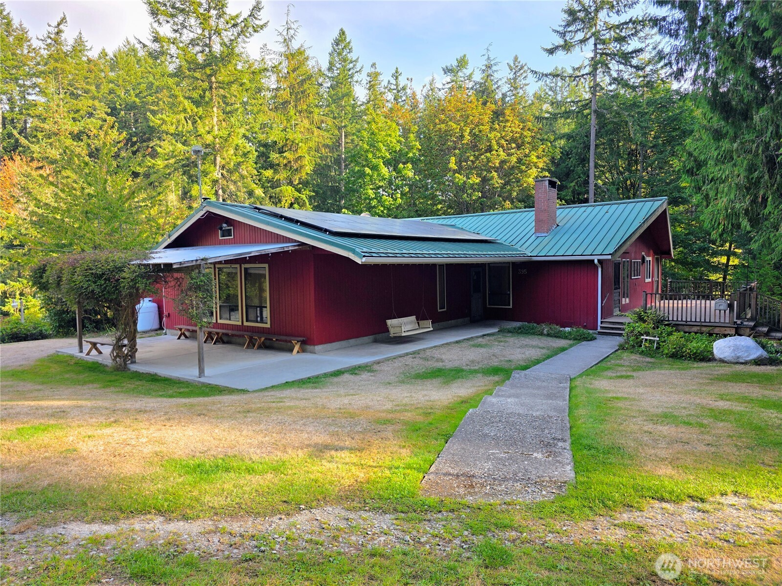 395 Saylor Road Property Photo 3