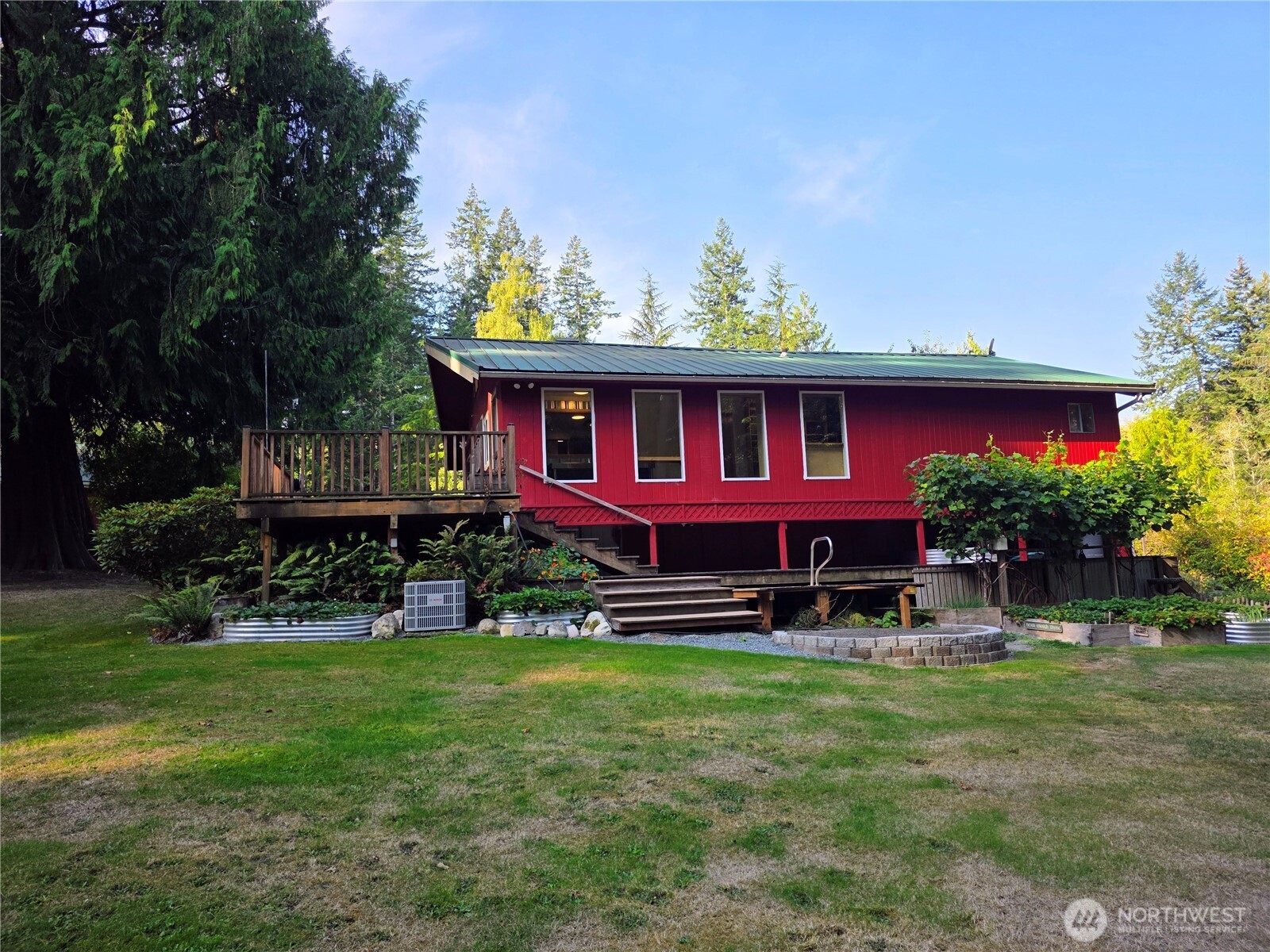 395 Saylor Road Property Photo 6