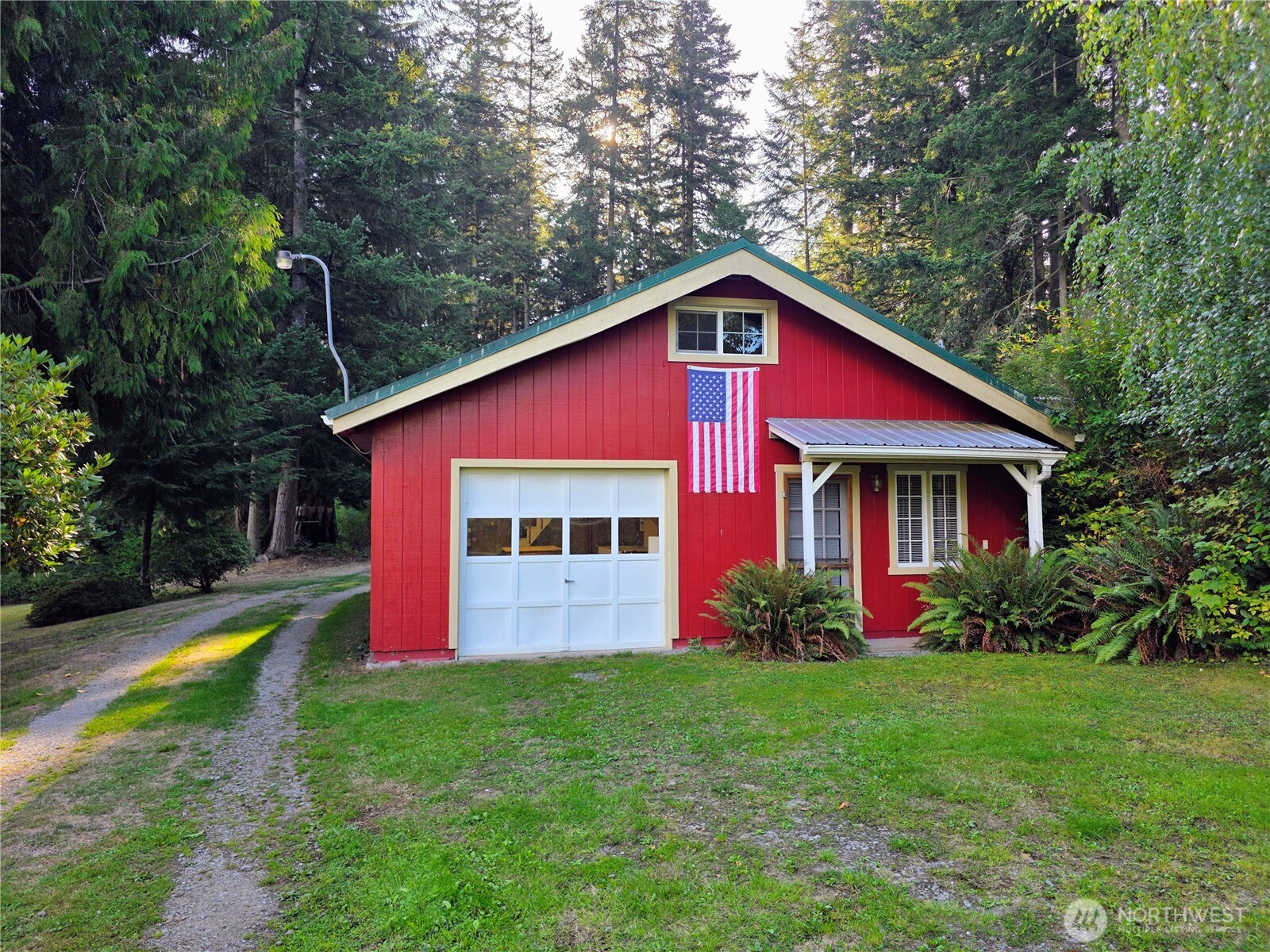 395 Saylor Road Property Photo 8