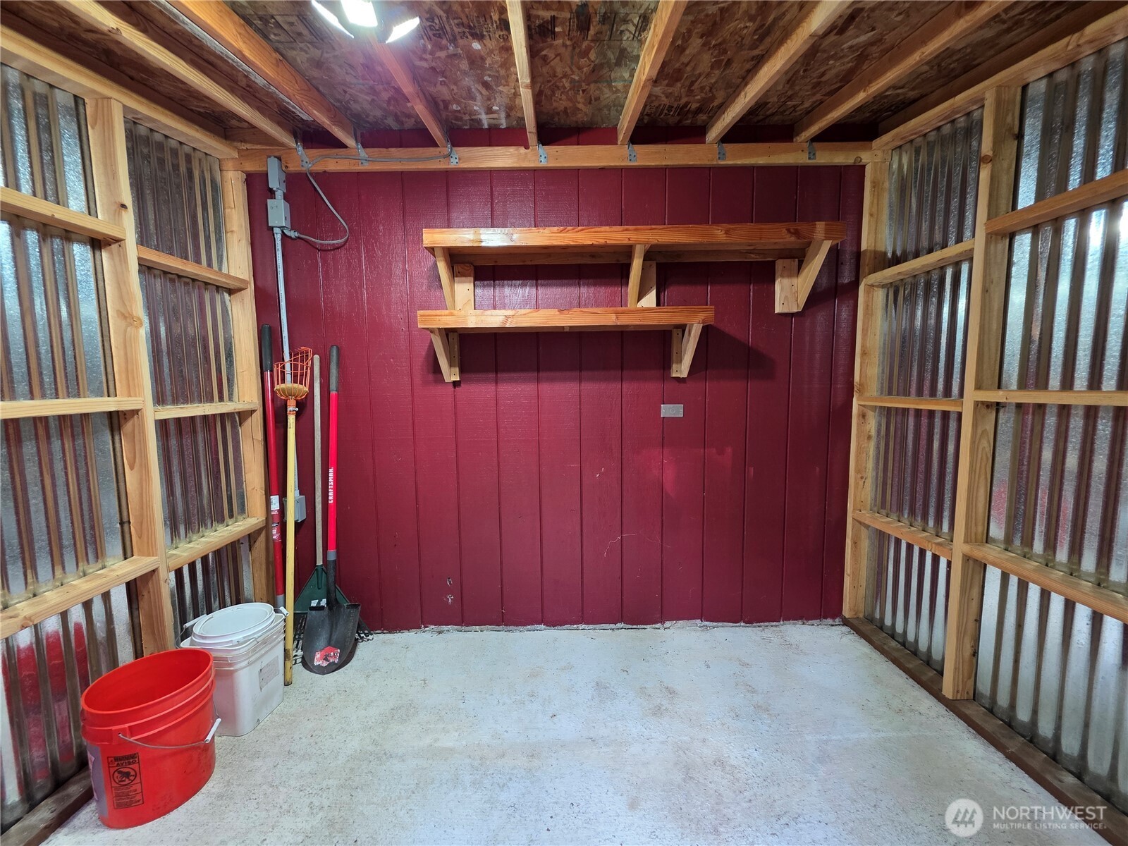 395 Saylor Road Property Photo 11