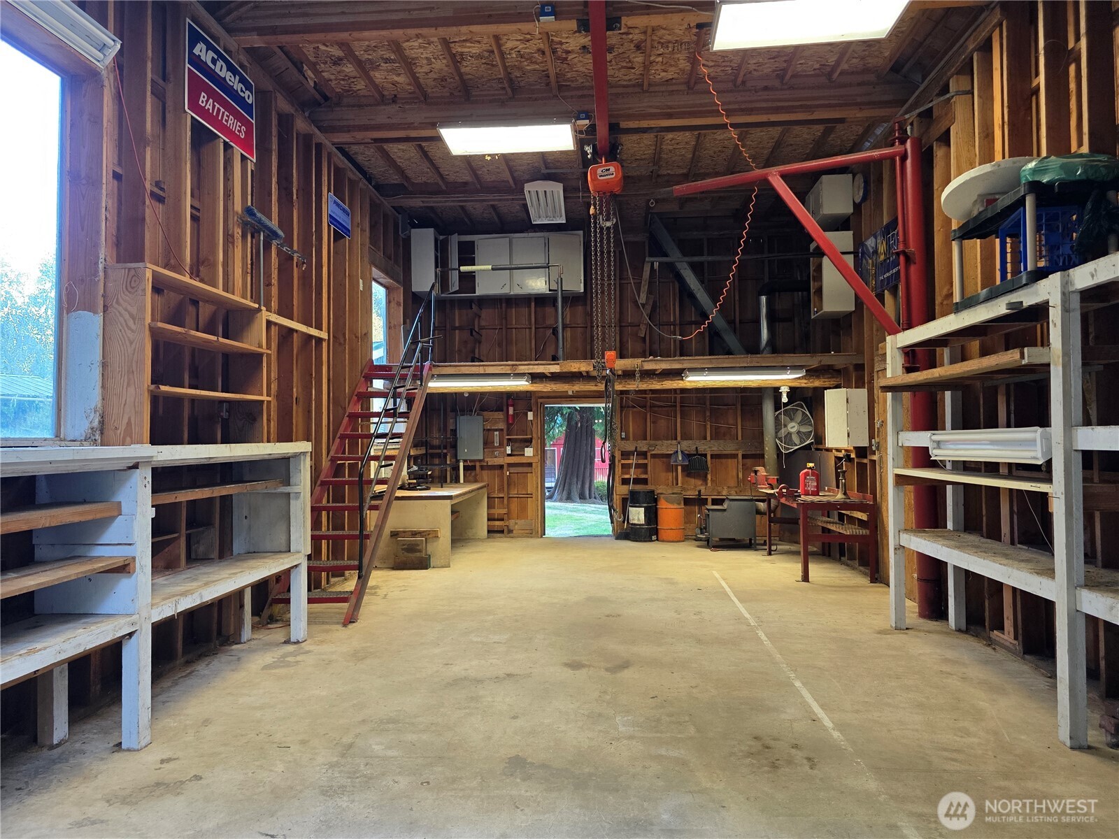 395 Saylor Road Property Photo 16