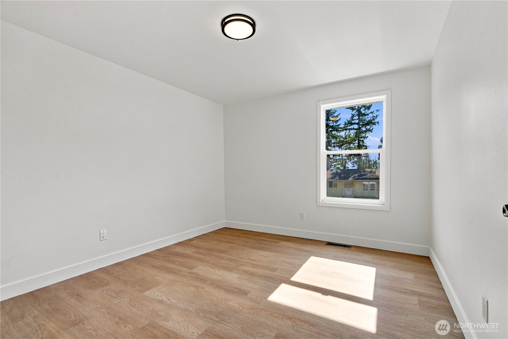 17219 Ne 16th Place Property Photo 18