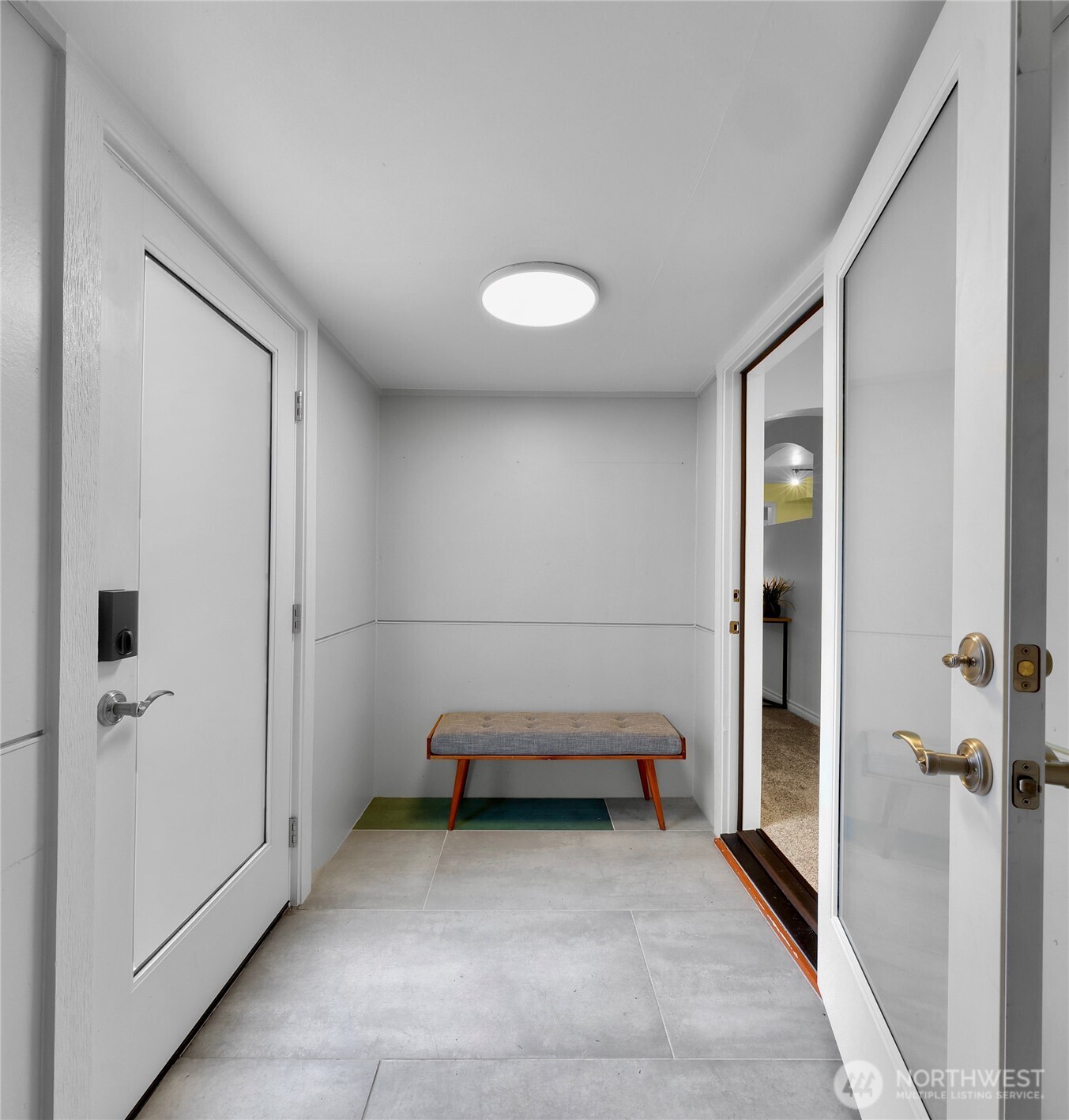 18934 Forest Park Drive Property Photo 4