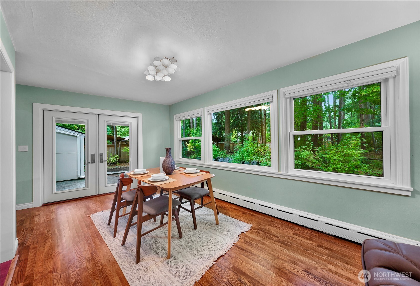 18934 Forest Park Drive Property Photo 9