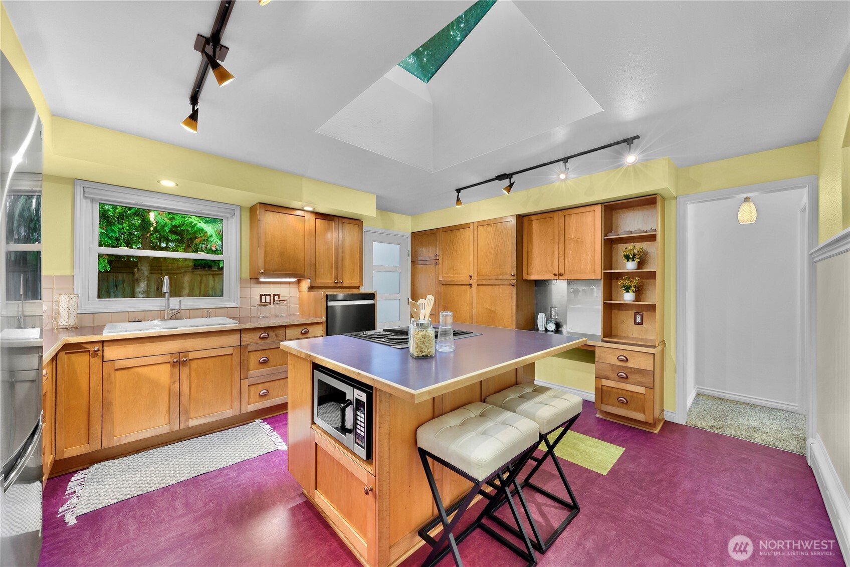 18934 Forest Park Drive Property Photo 12