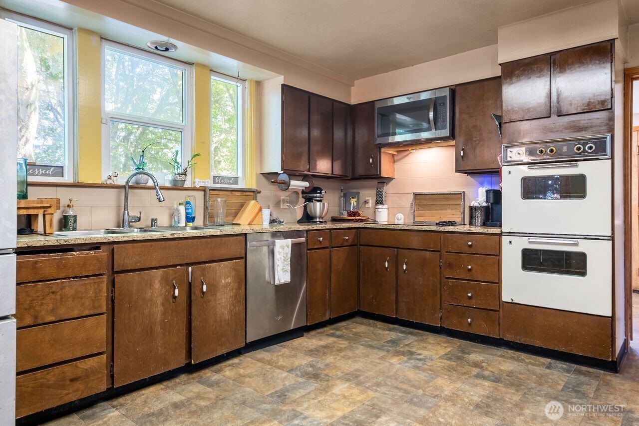 5474 Sand Road Property Photo 19