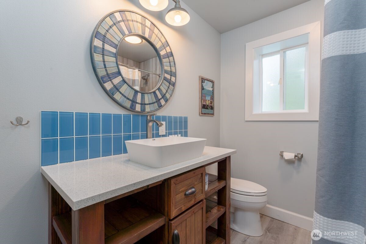 117 Wells Avenue Property Photo 21