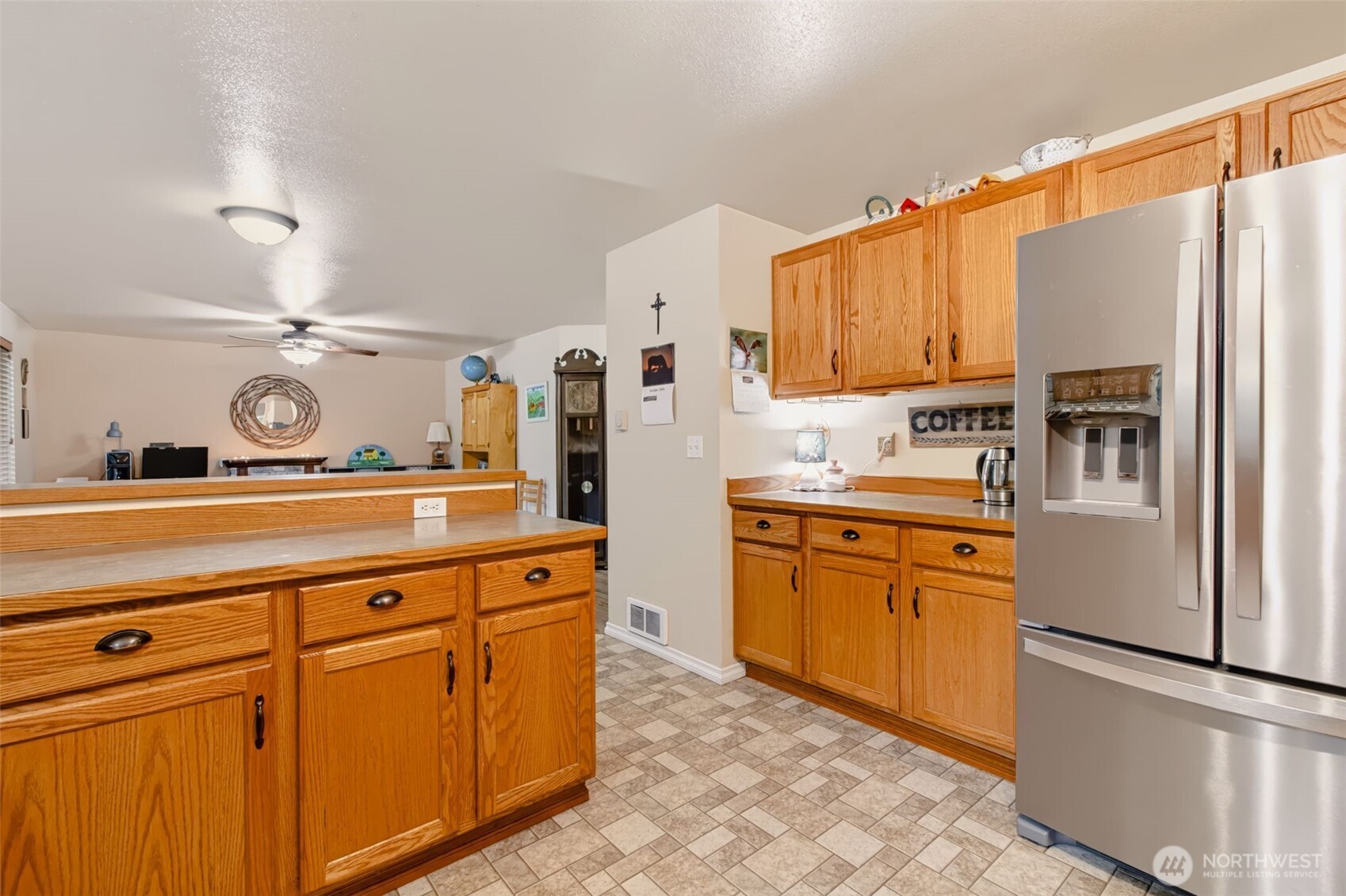 210 Great Northern Road Property Photo 11