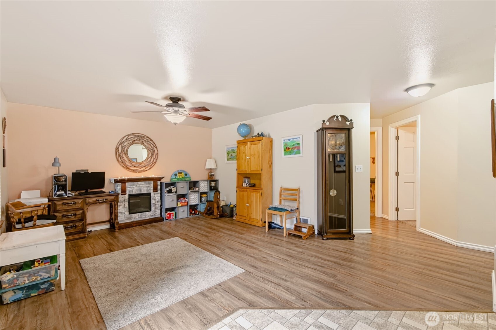 210 Great Northern Road Property Photo 15
