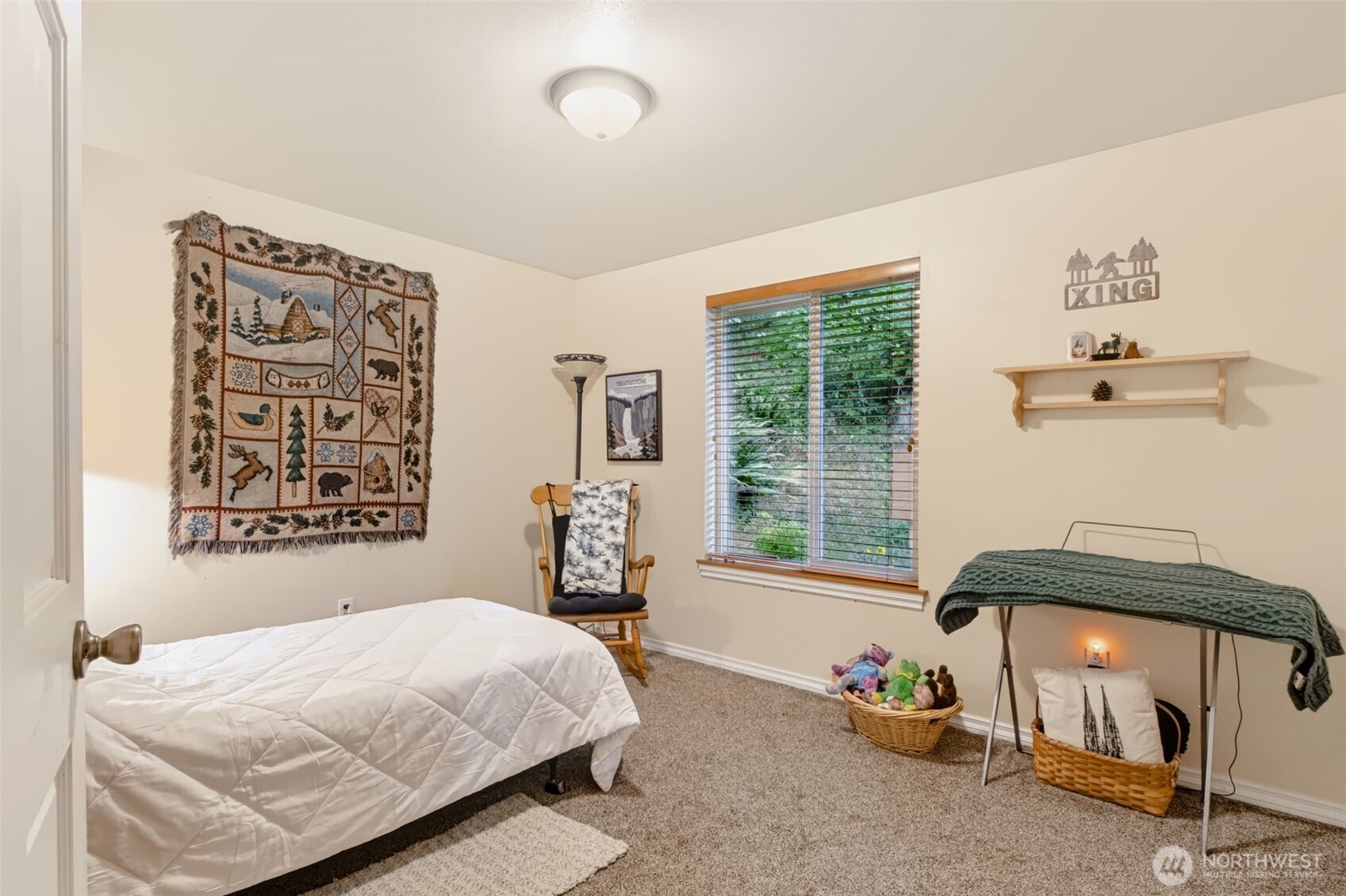 210 Great Northern Road Property Photo 20