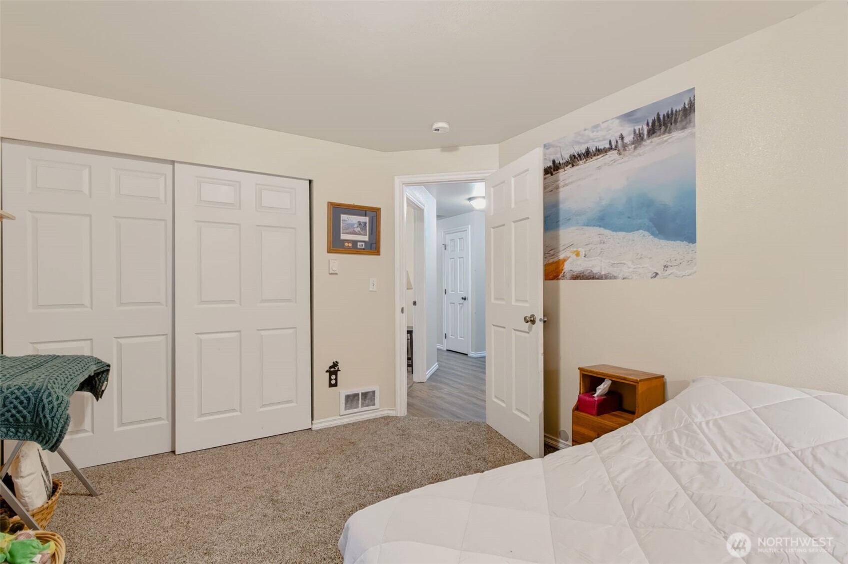 210 Great Northern Road Property Photo 21
