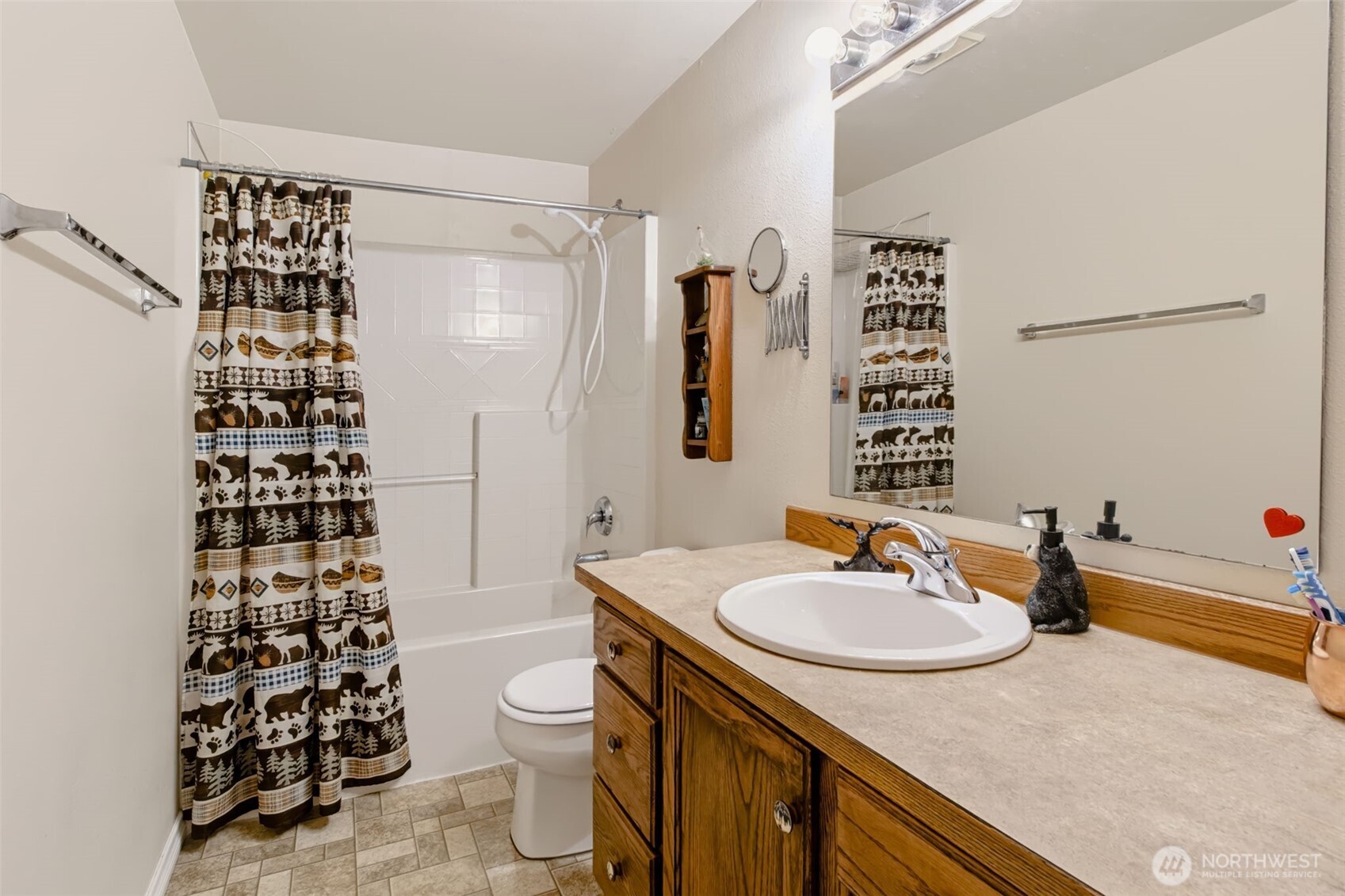 210 Great Northern Road Property Photo 24