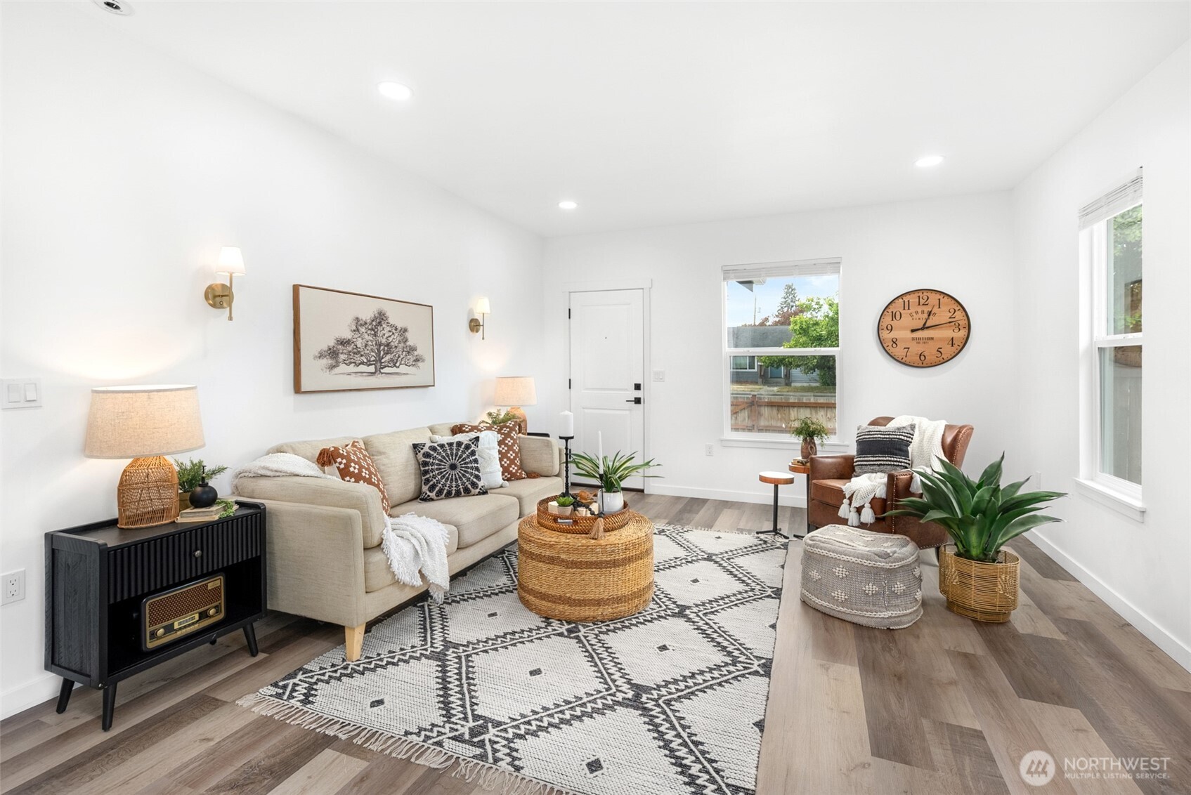 1924 4th Street Property Photo 4