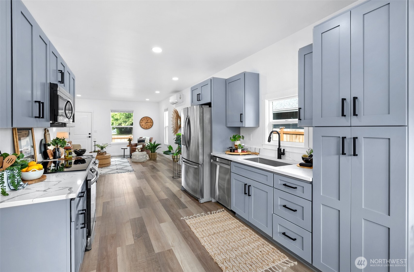 1924 4th Street Property Photo 6