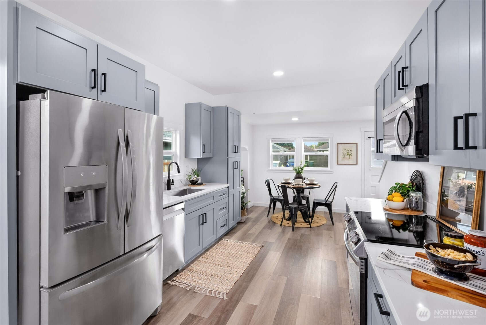1924 4th Street Property Photo 7