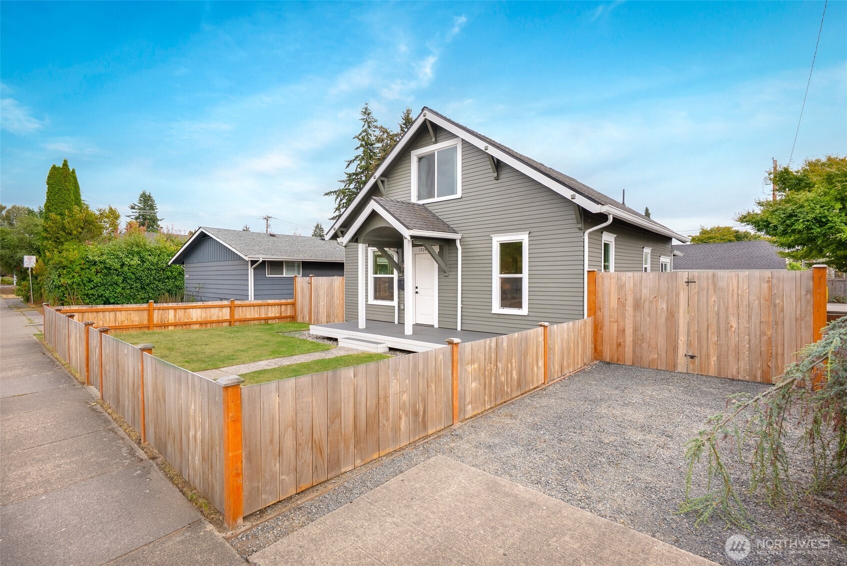 1924 4th Street Property Photo 28
