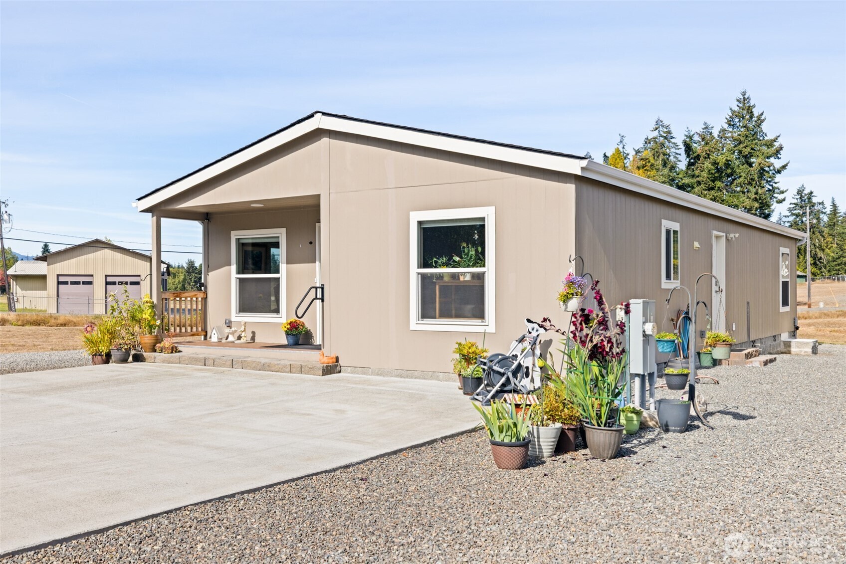 41 Levig Property Photo 2