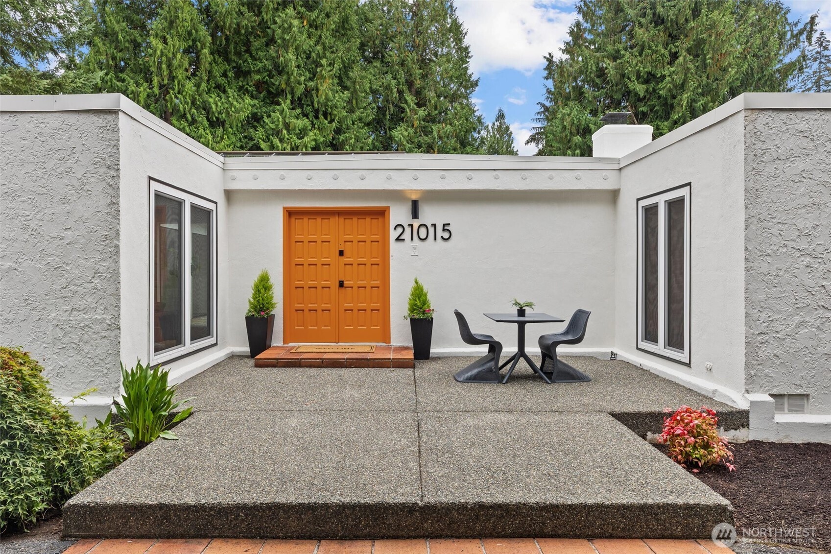 21015 Ne 11th Street Property Photo 1