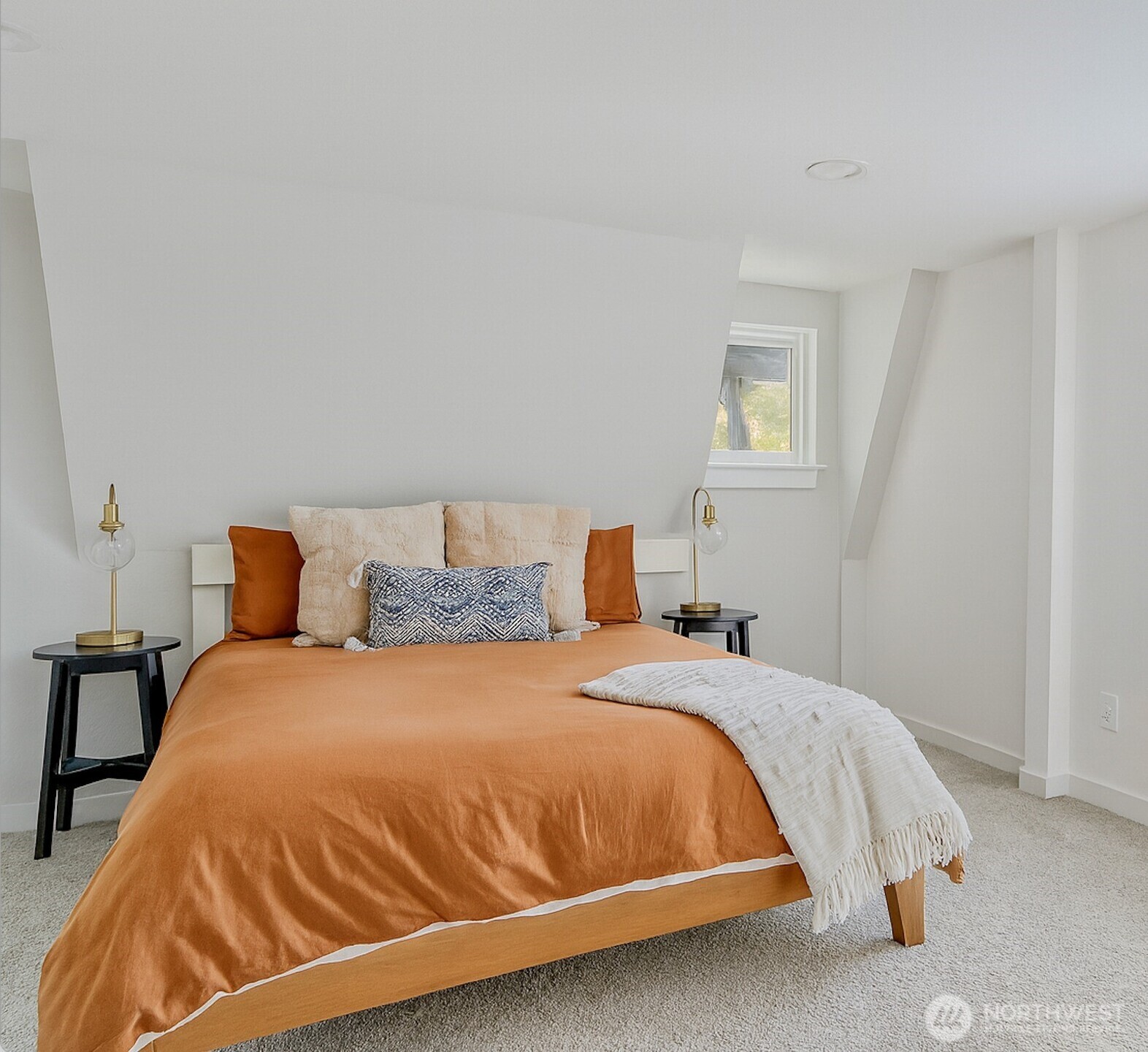 41 E Alderney Street Property Photo 5