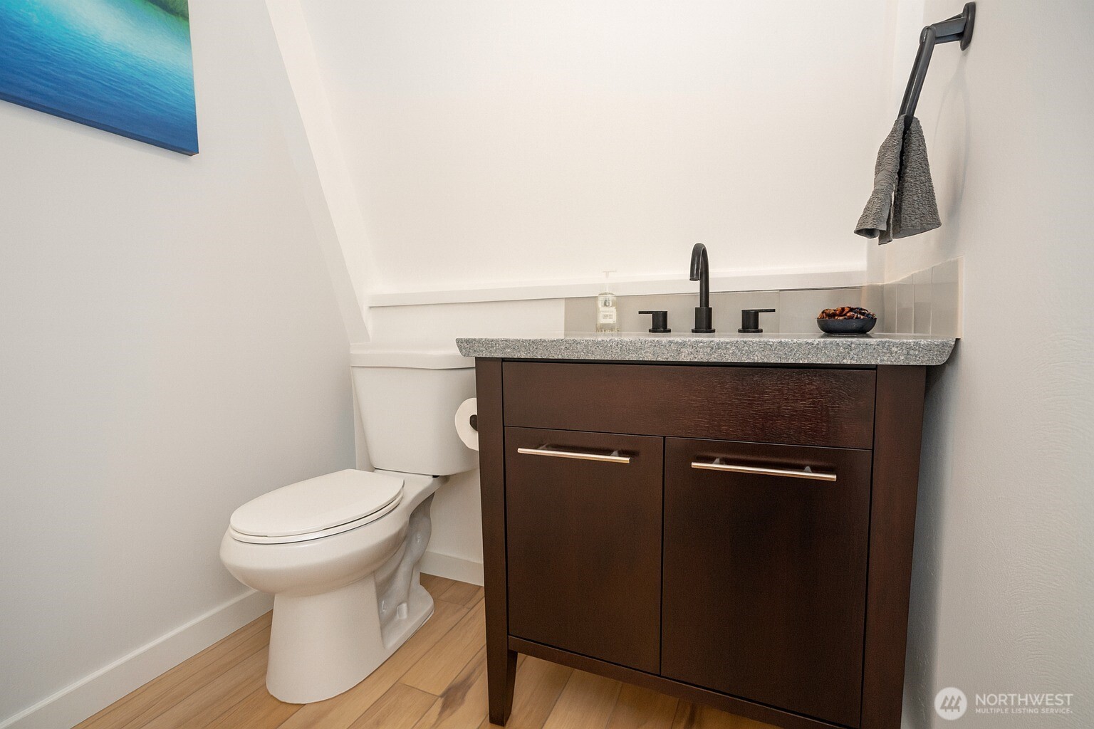 41 E Alderney Street Property Photo 19