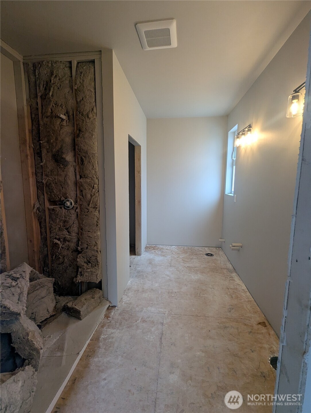 4481 Blackstone Way Property Photo 4