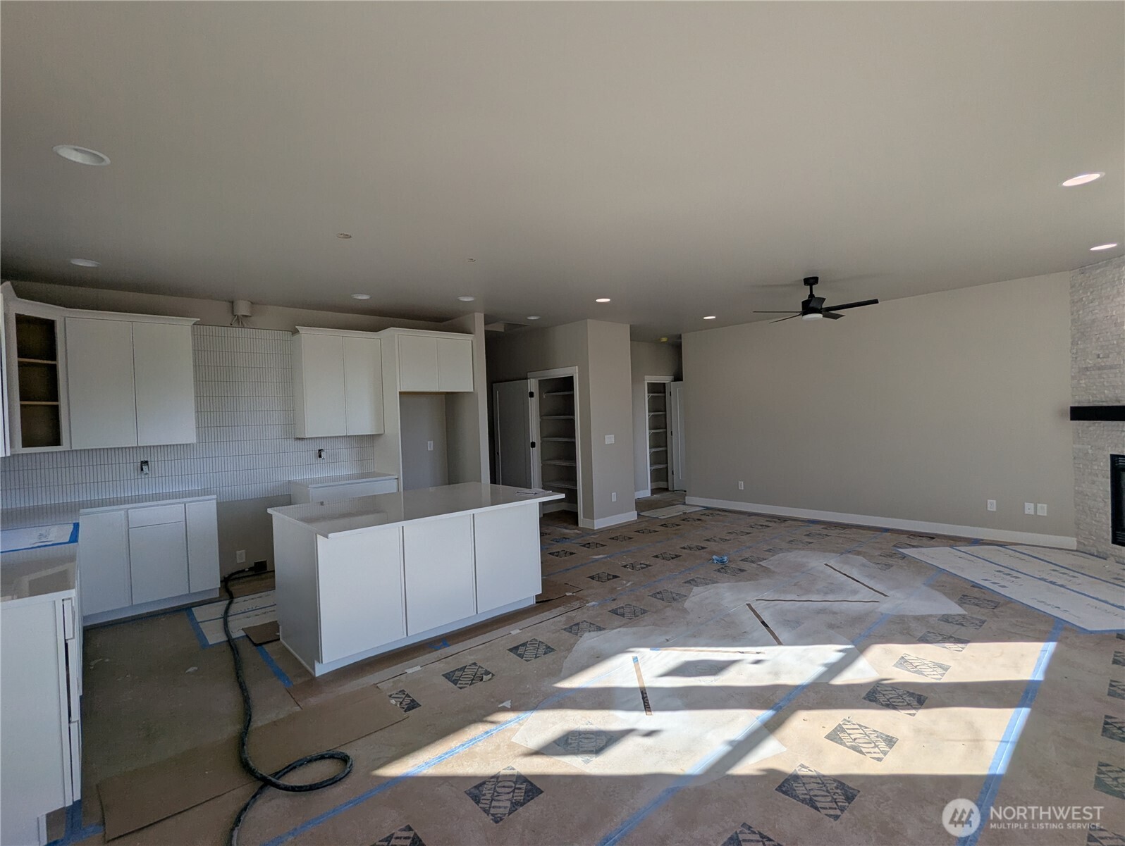 4481 Blackstone Way Property Photo 8