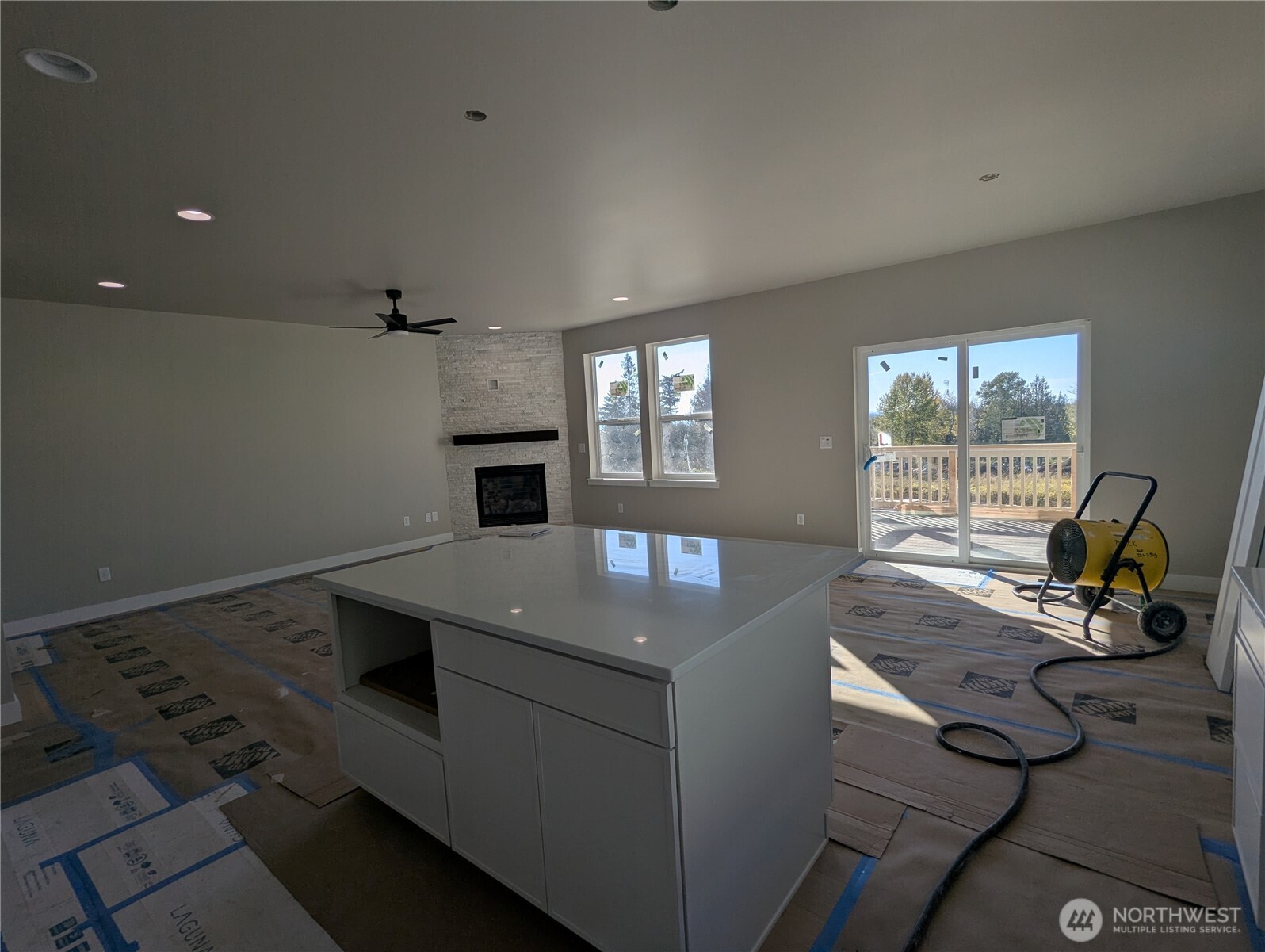 4481 Blackstone Way Property Photo 9