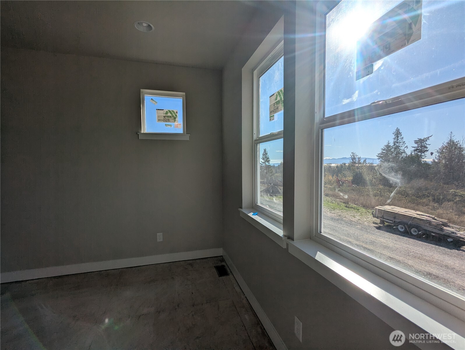 4481 Blackstone Way Property Photo 15