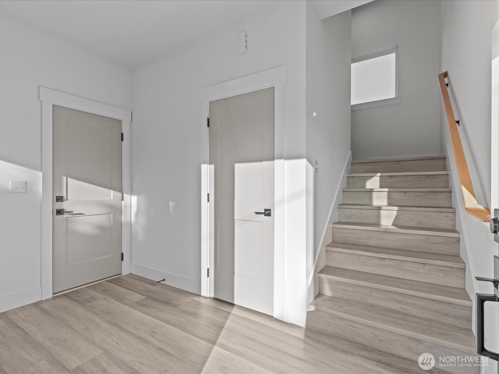 215 Corrin Avenue C Property Photo 20