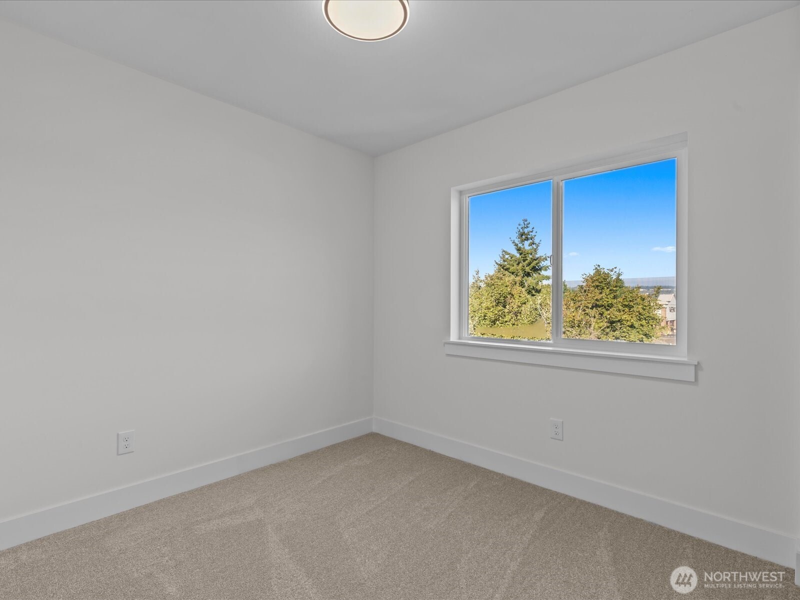 215 Corrin Avenue C Property Photo 22