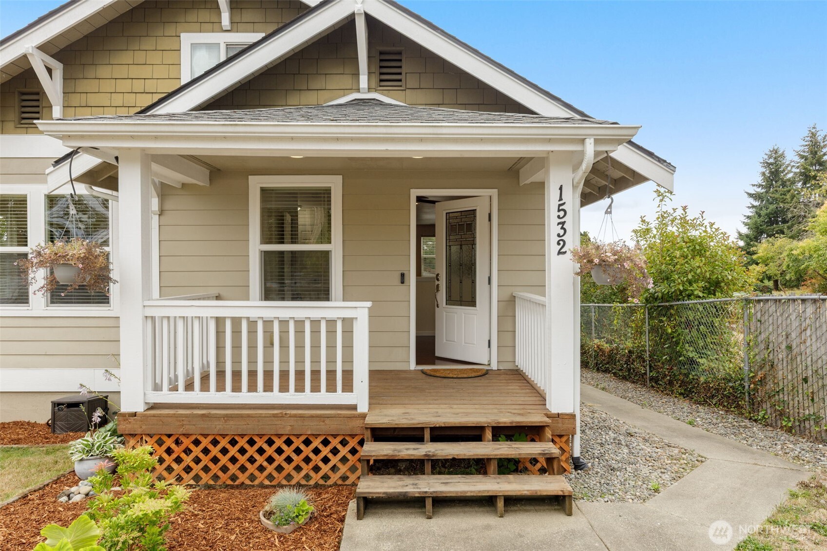 1532 Naval Avenue Property Photo 3