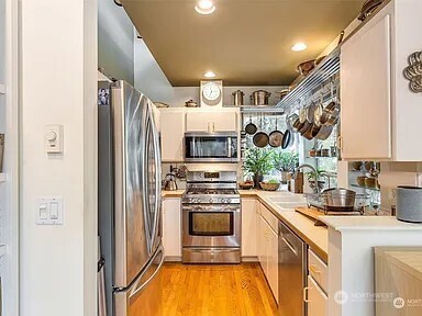 3661 Albion Place 2 Property Photo 5