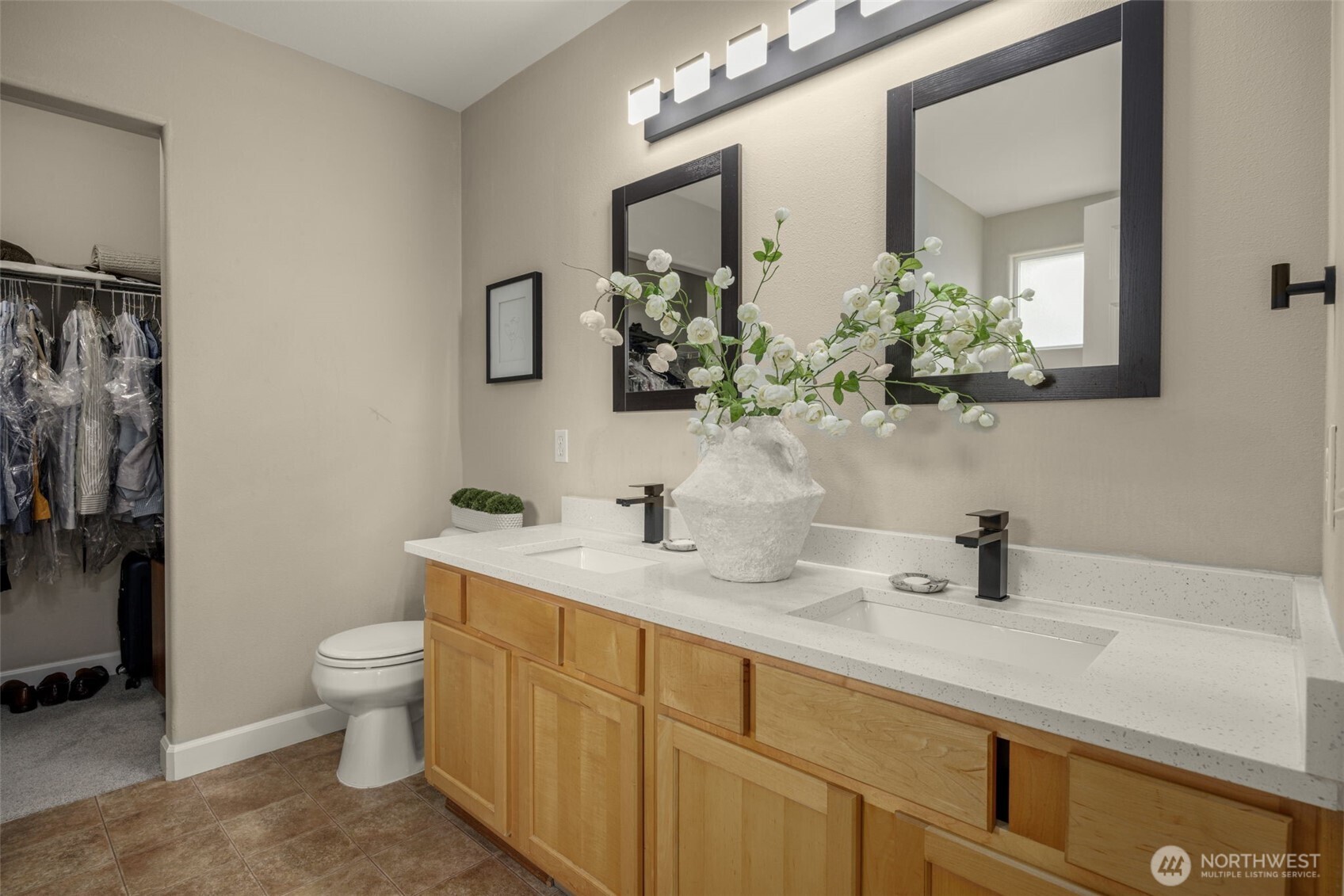 18631 10th Avenue Property Photo 17