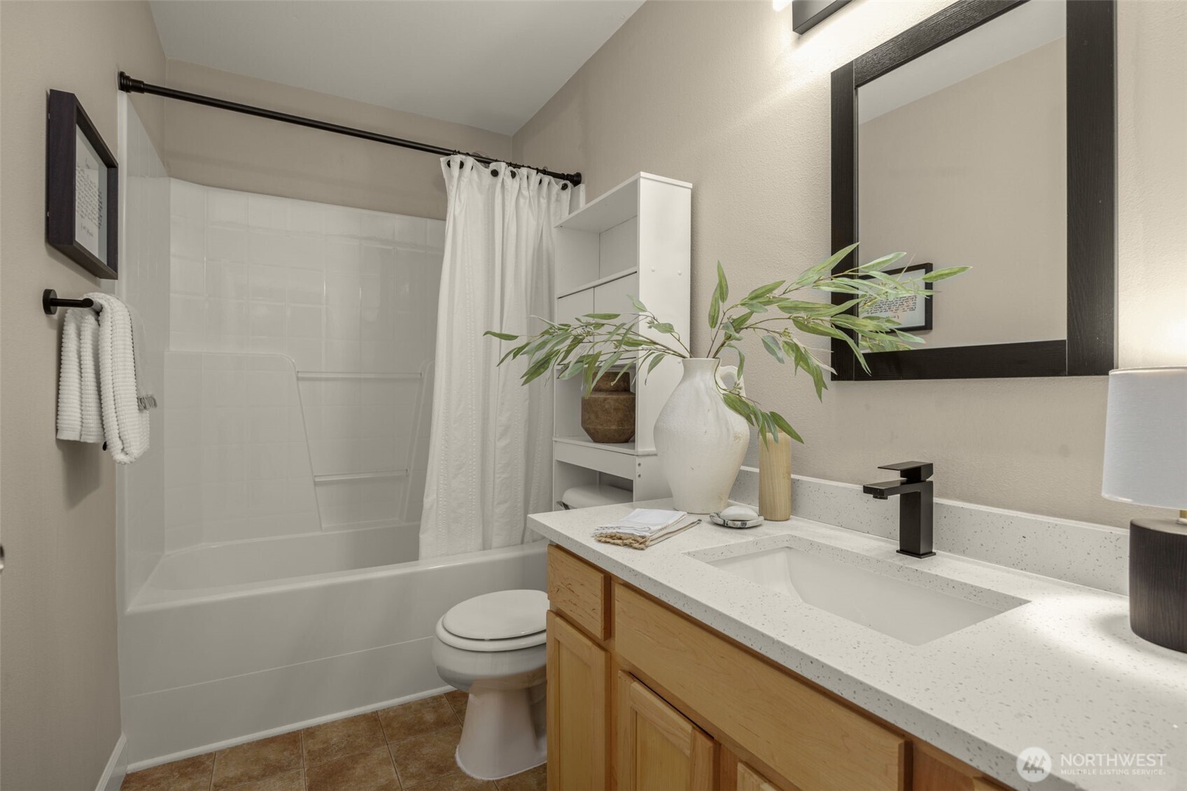 18631 10th Avenue Property Photo 24