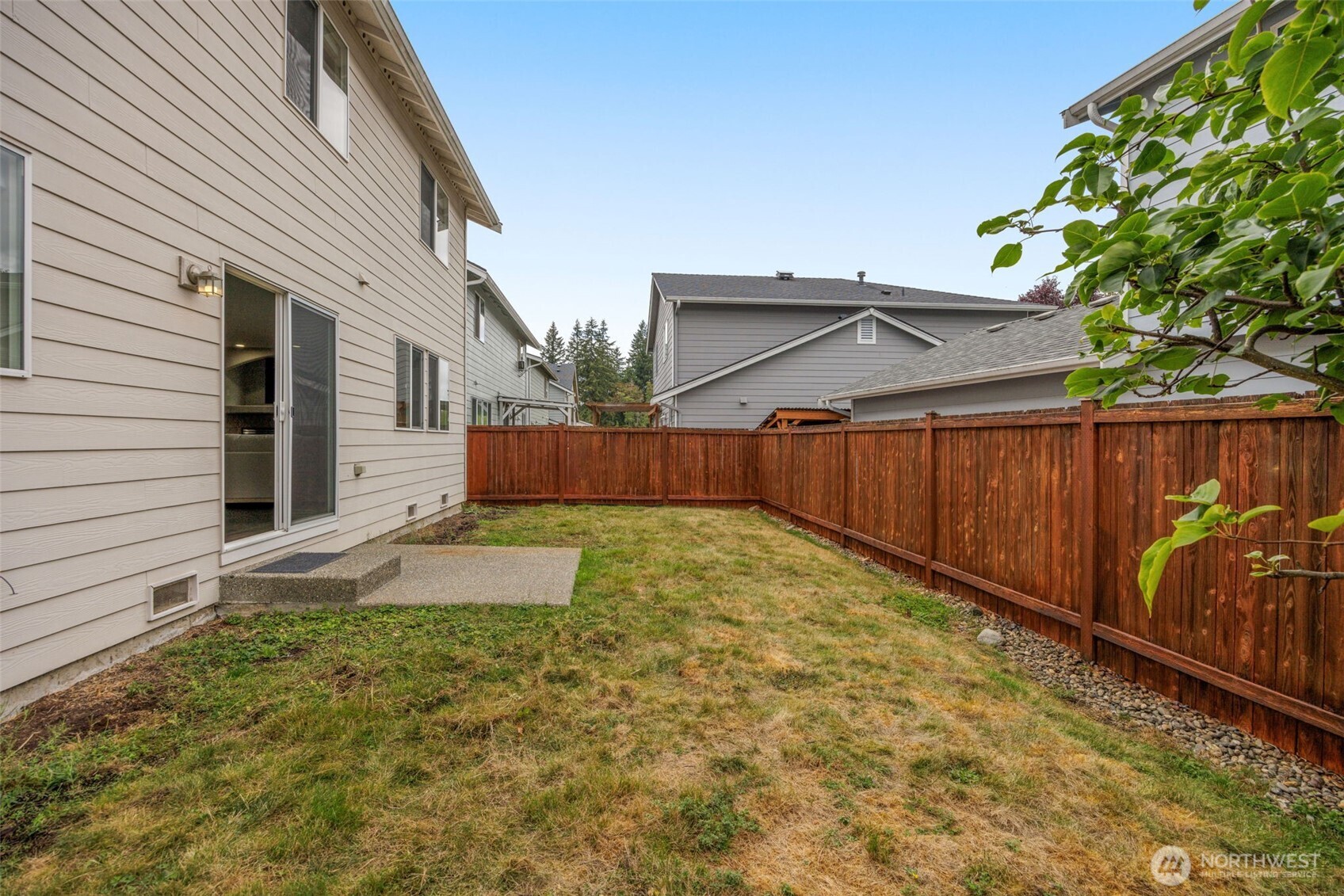 18631 10th Avenue Property Photo 28